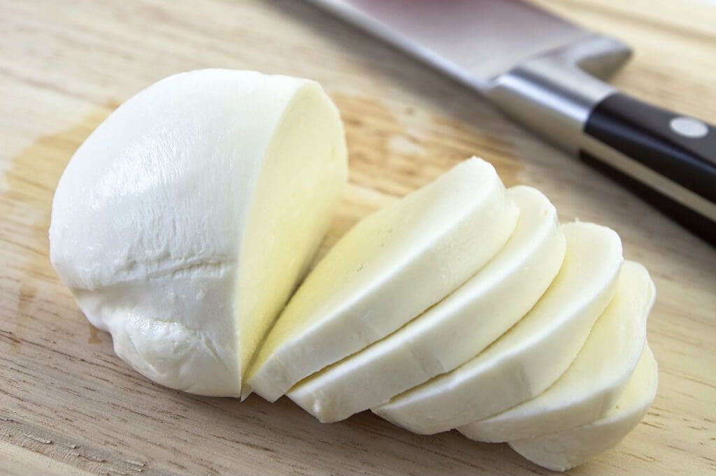 MOZZARELLA